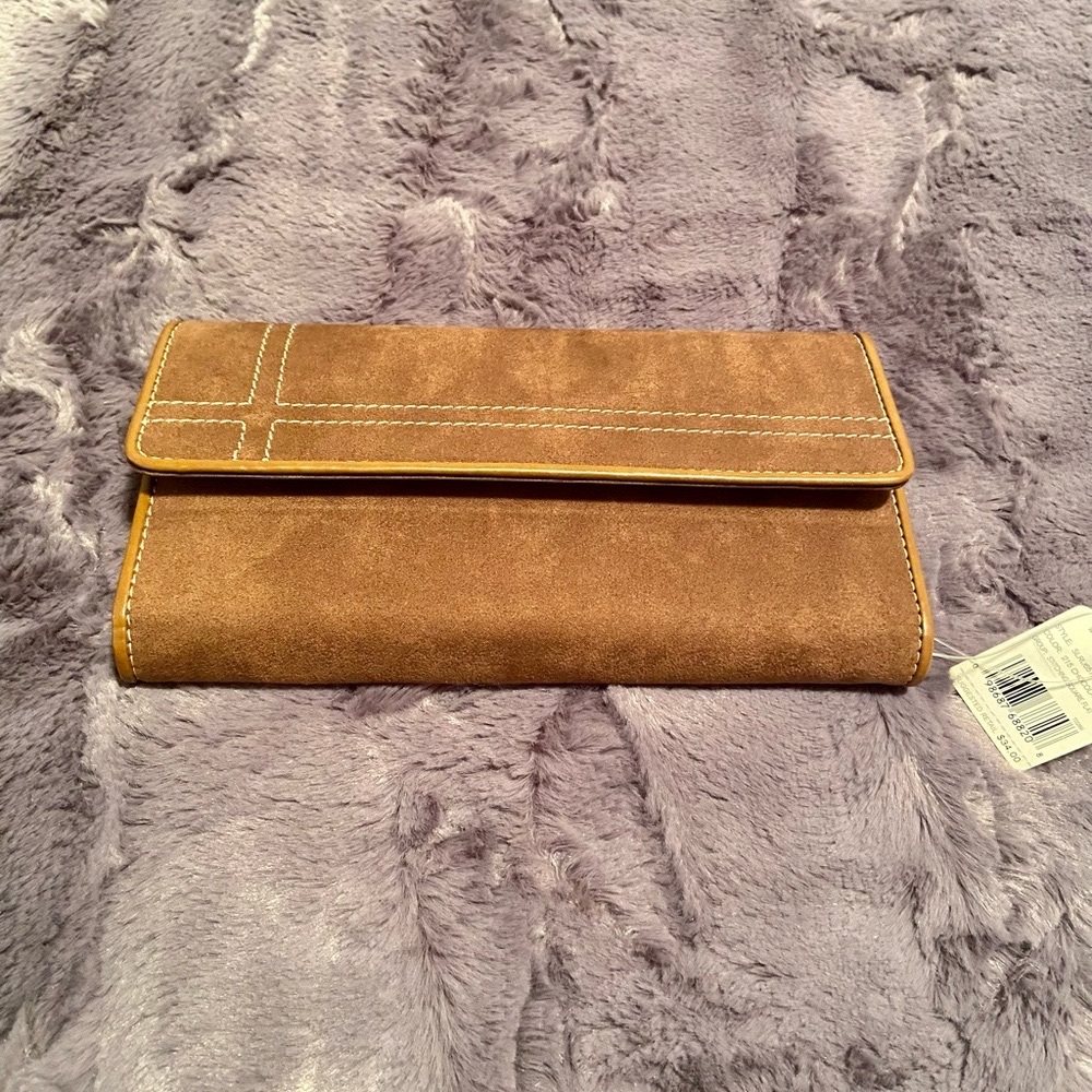 Liz Claiborne  Wallet